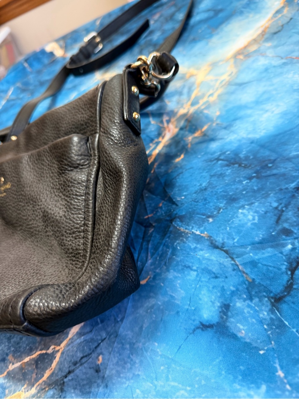 Kate spade crossbody or Shoulder Leather purse - Picture 8 of 10